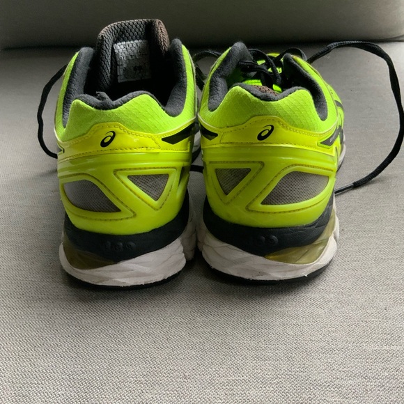 ASICS Vibrant Lime Athletic Shoes - Picture 6 of 6